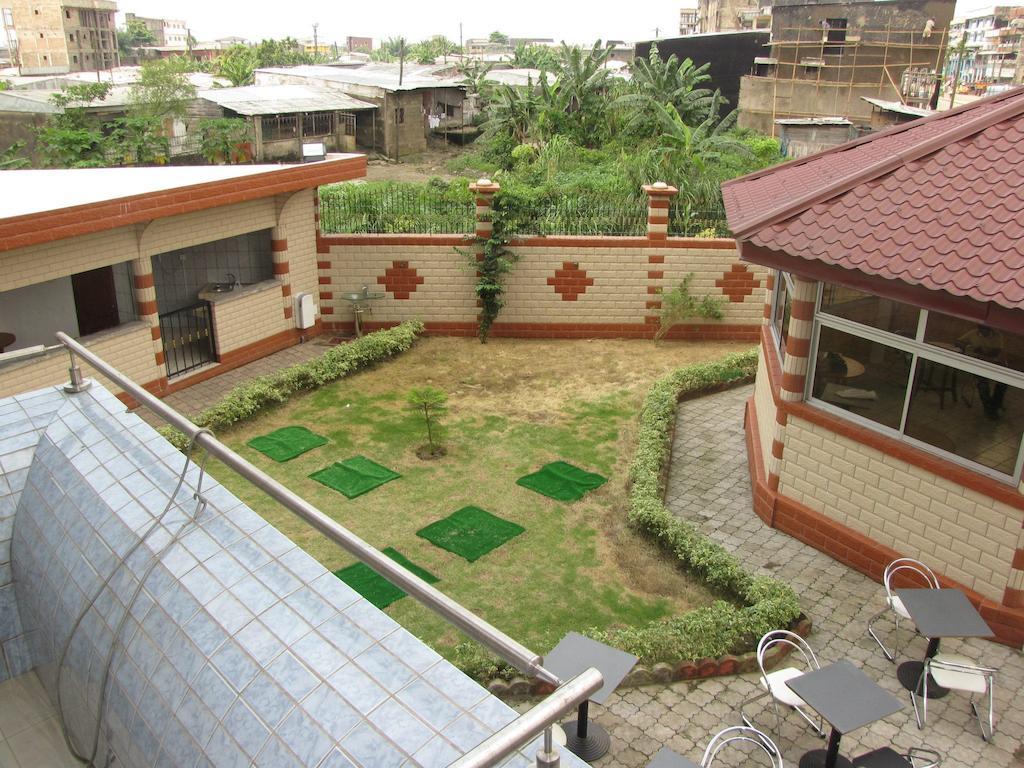 Afrique Hotel Douala Airport Εξωτερικό φωτογραφία