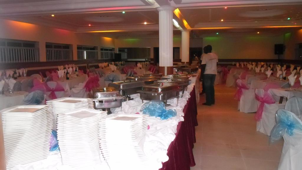 Afrique Hotel Douala Airport Εξωτερικό φωτογραφία