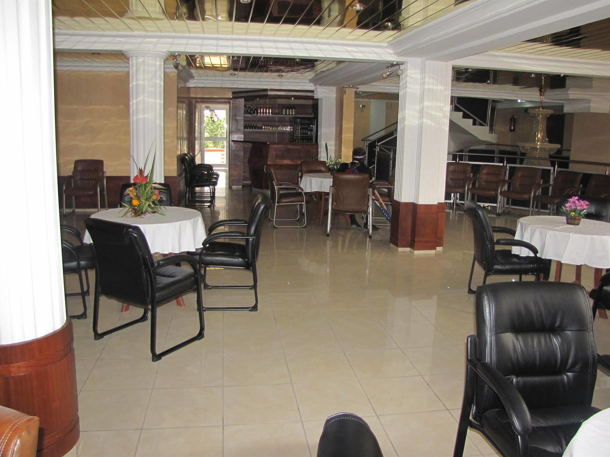 Afrique Hotel Douala Airport Εξωτερικό φωτογραφία