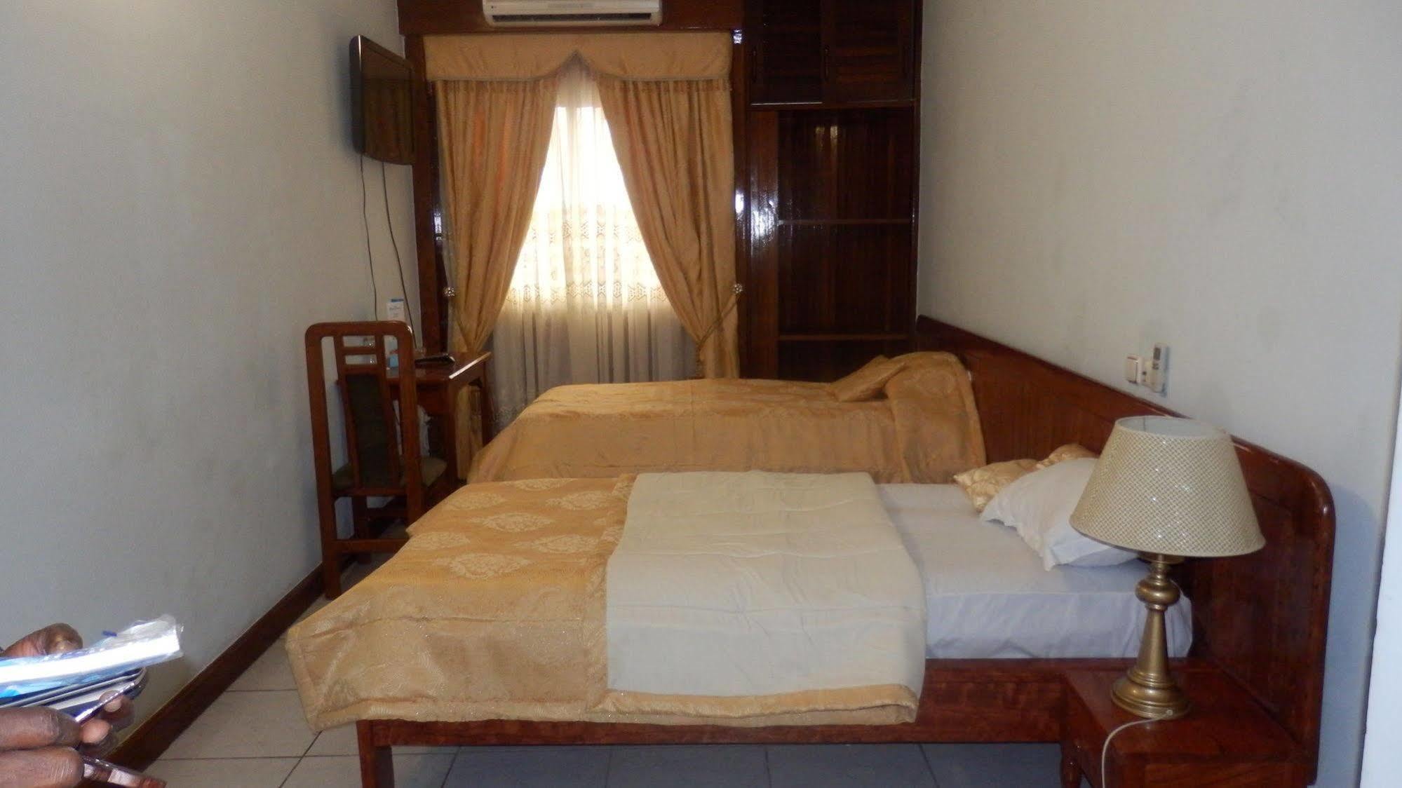 Afrique Hotel Douala Airport Εξωτερικό φωτογραφία
