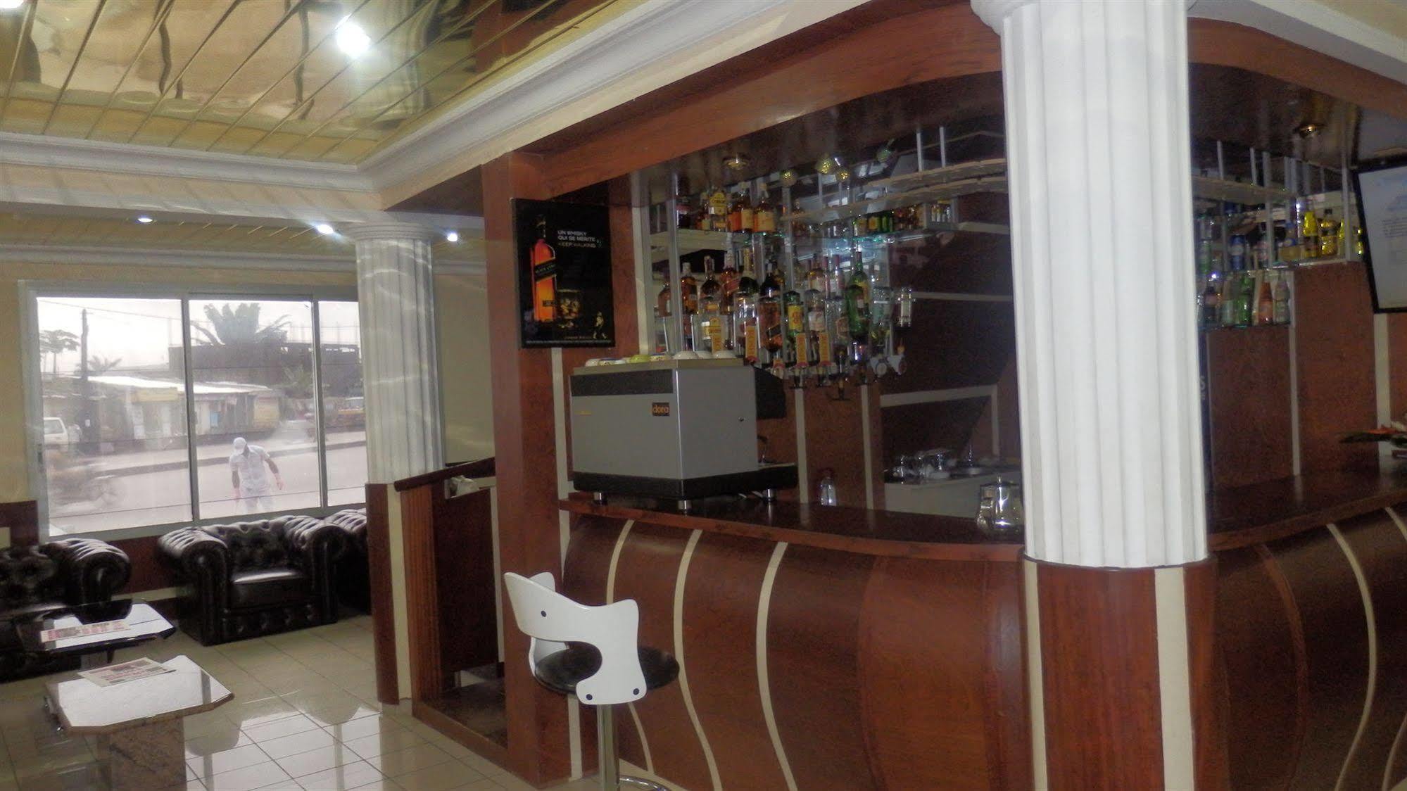 Afrique Hotel Douala Airport Εξωτερικό φωτογραφία