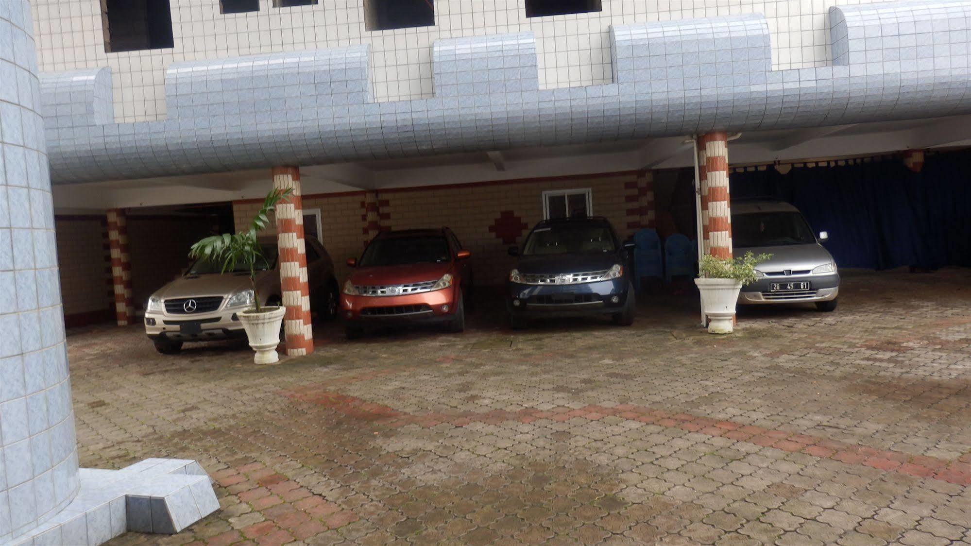 Afrique Hotel Douala Airport Εξωτερικό φωτογραφία